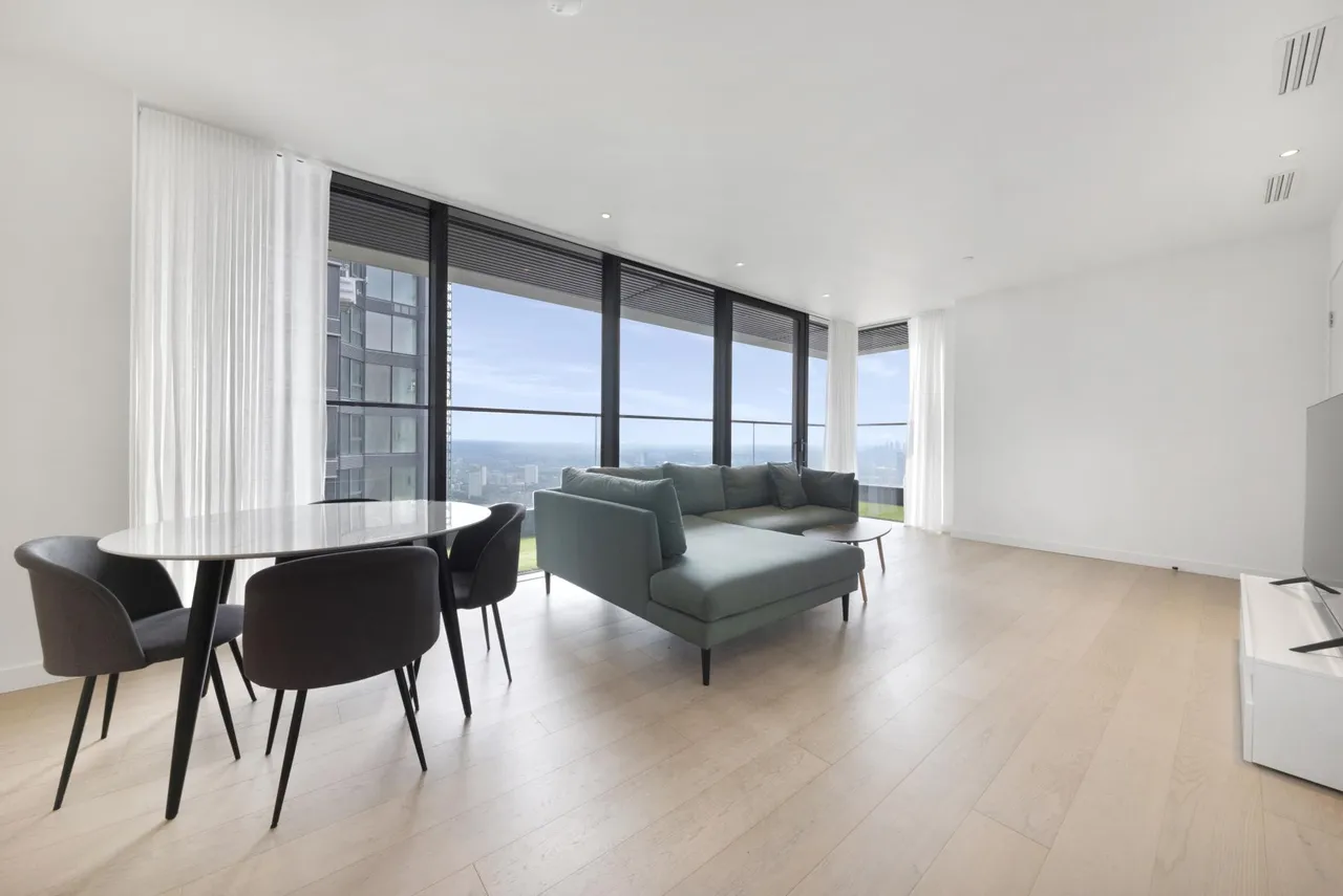 2 bed flat for sale, Wards Lane, London, E14