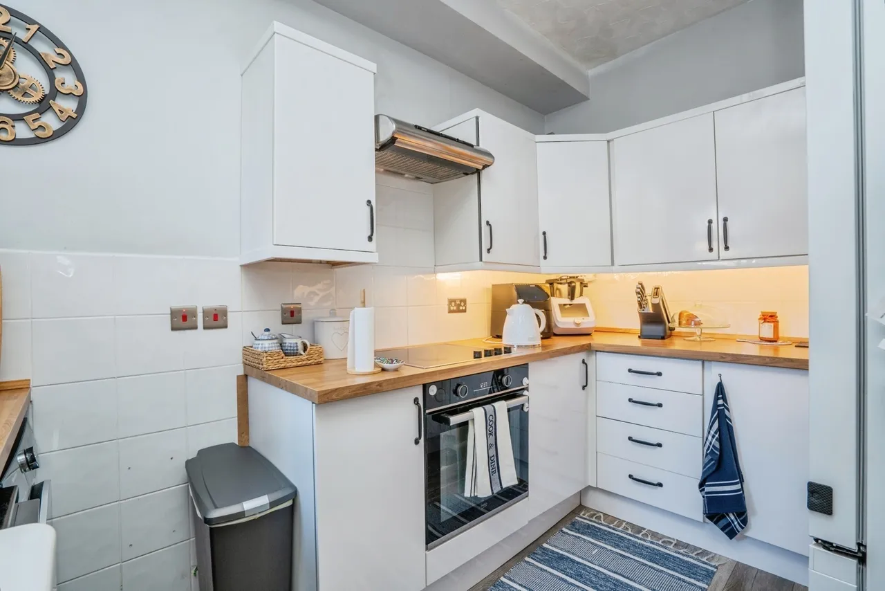 Seafield Road, Portsmouth, PO3, photo 2