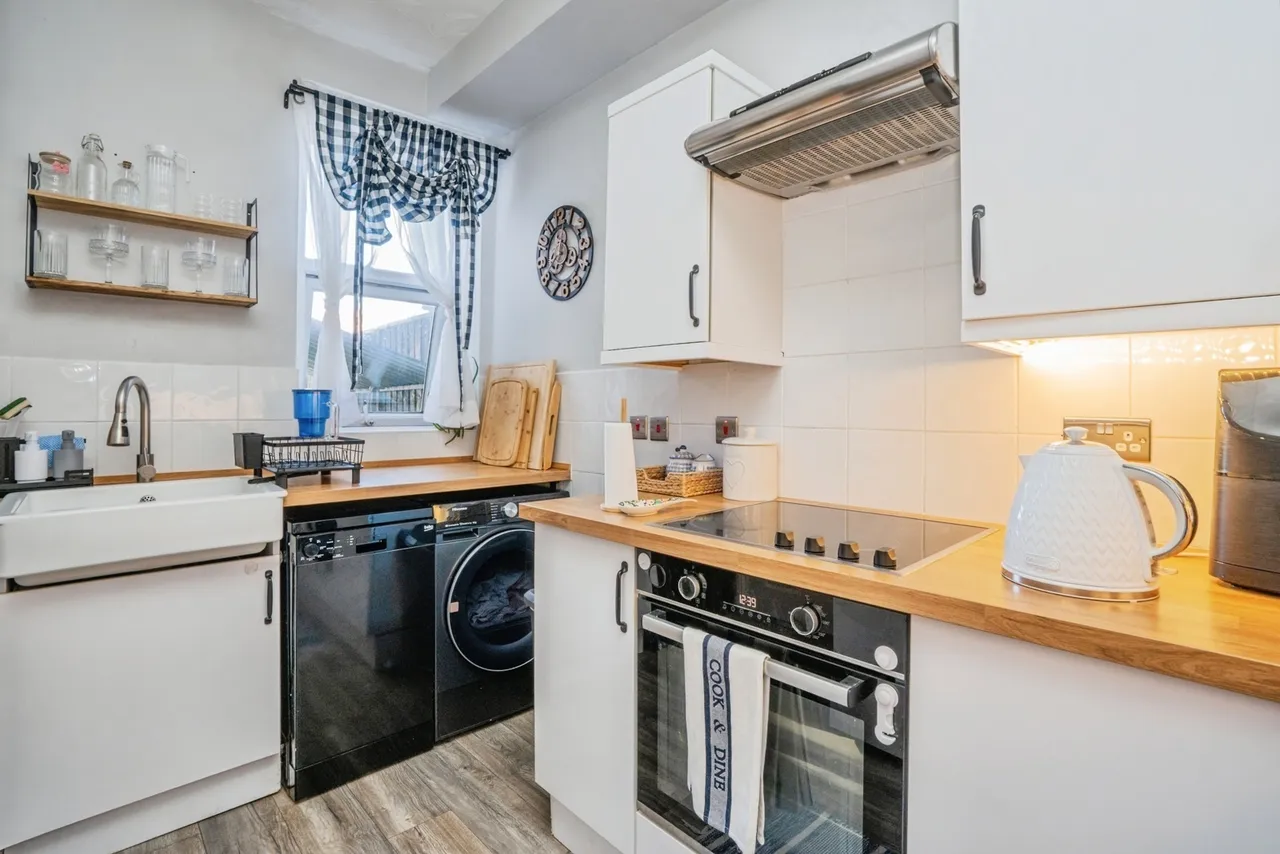 Seafield Road, Portsmouth, PO3, photo 11