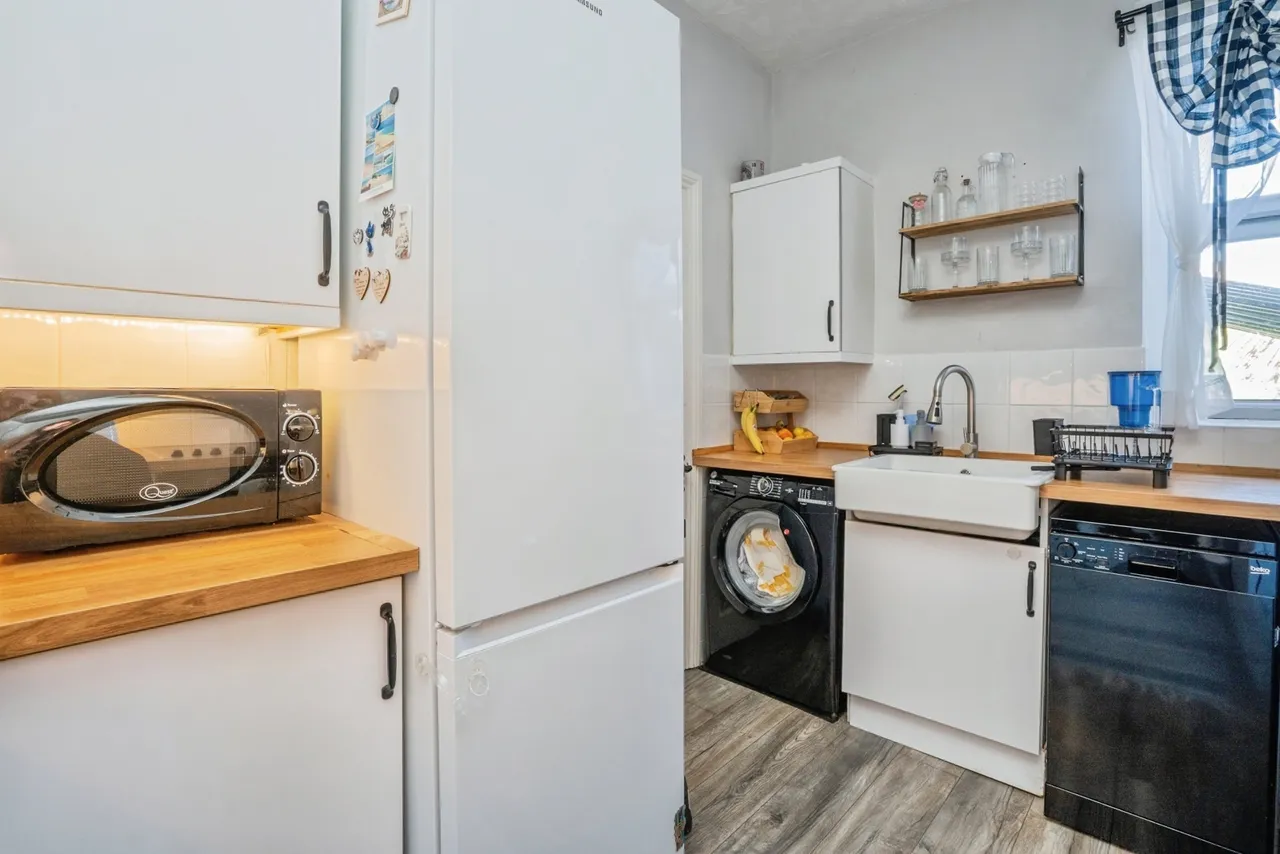 Seafield Road, Portsmouth, PO3, photo 12