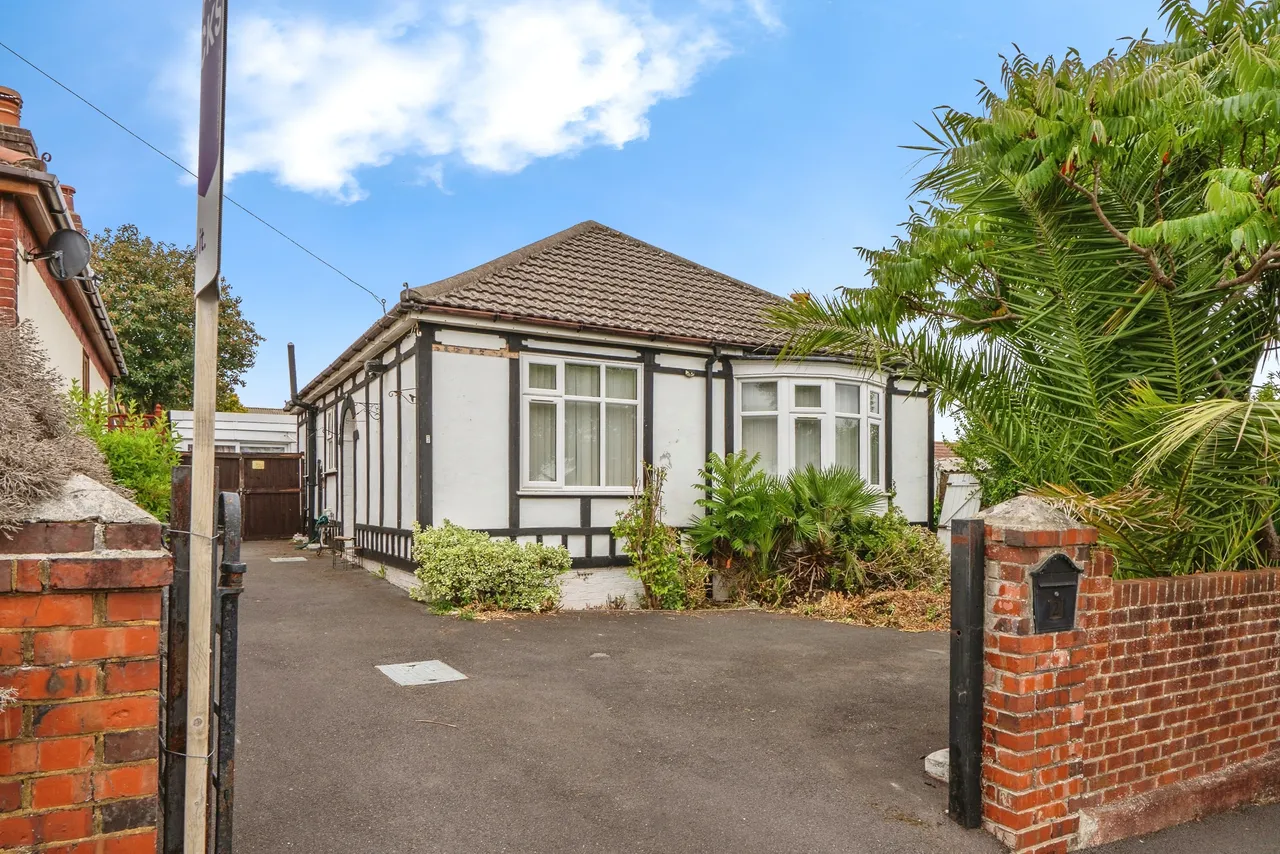 Bridges Avenue, Portsmouth, PO6, photo 4