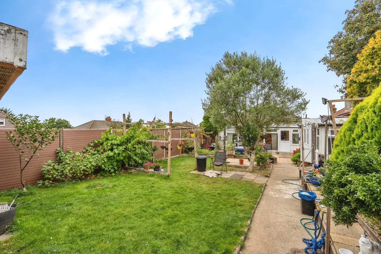 2 bed house for sale, Bridges Avenue, Portsmouth, PO6