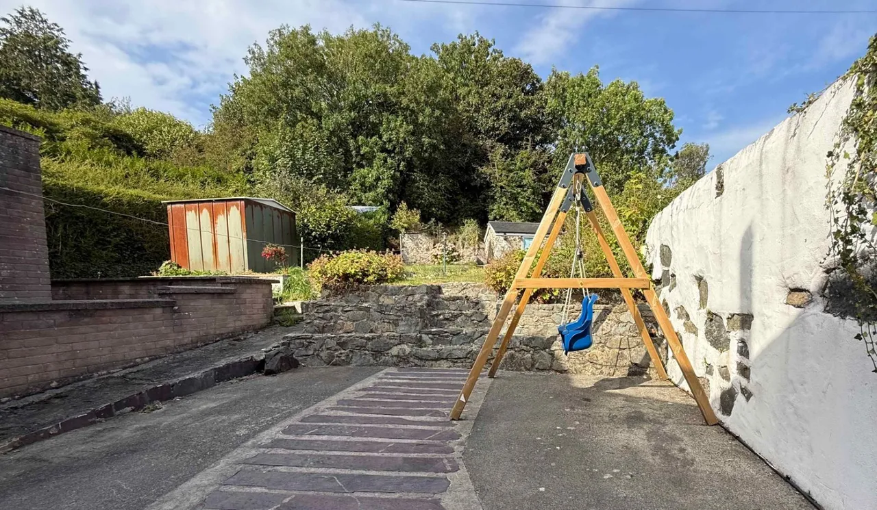 Glanhwfa Road, Llangefni, photo 15