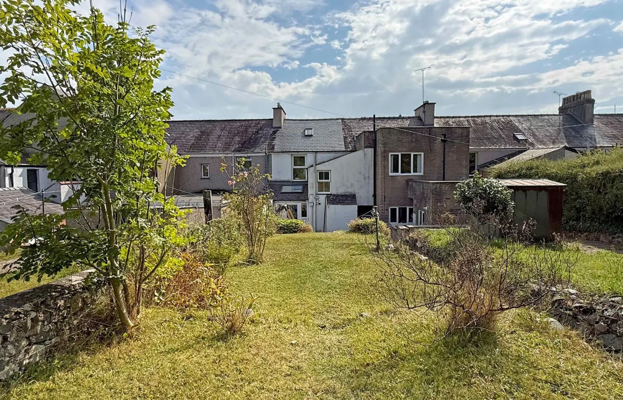 Glanhwfa Road, Llangefni, photo 5