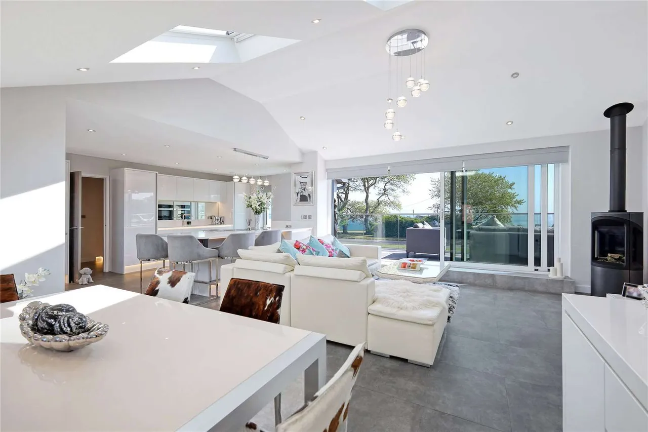Norman Close, Felixstowe, Suffolk, IP11 9NQ, photo 8