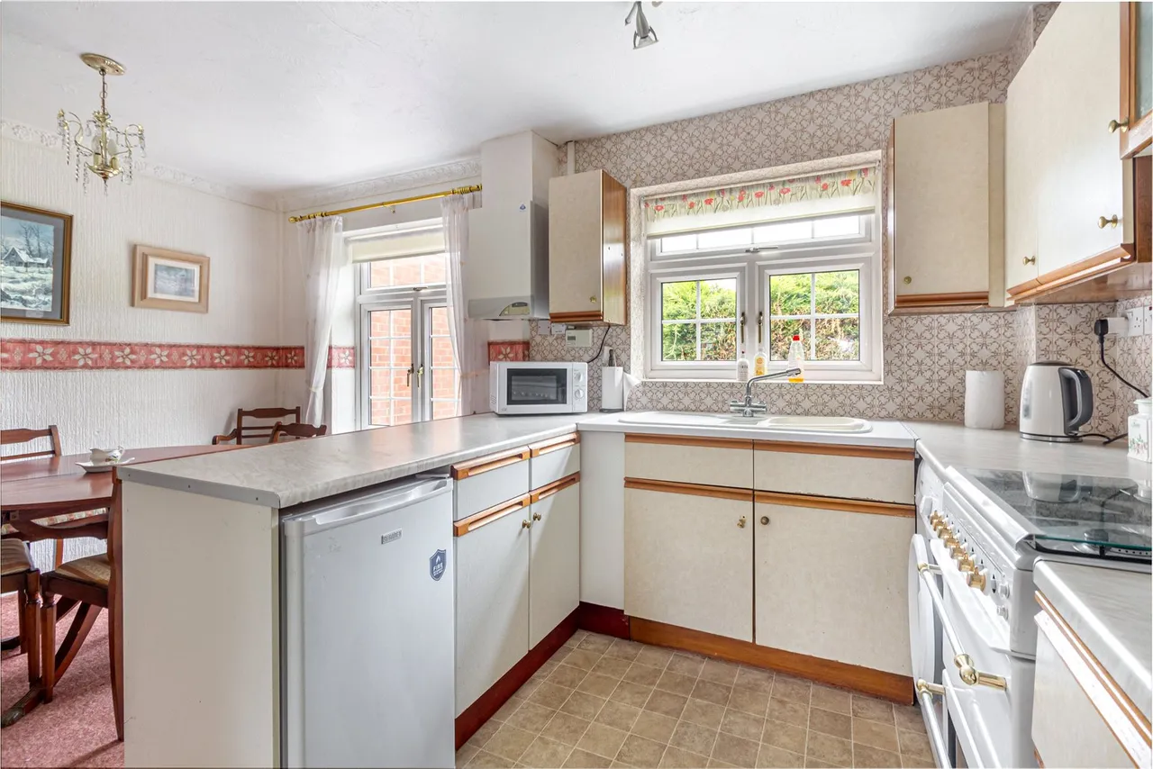 Great Barn Lane, Headless Cross, Redditch, Worcestershire, B97 5XE, photo 6