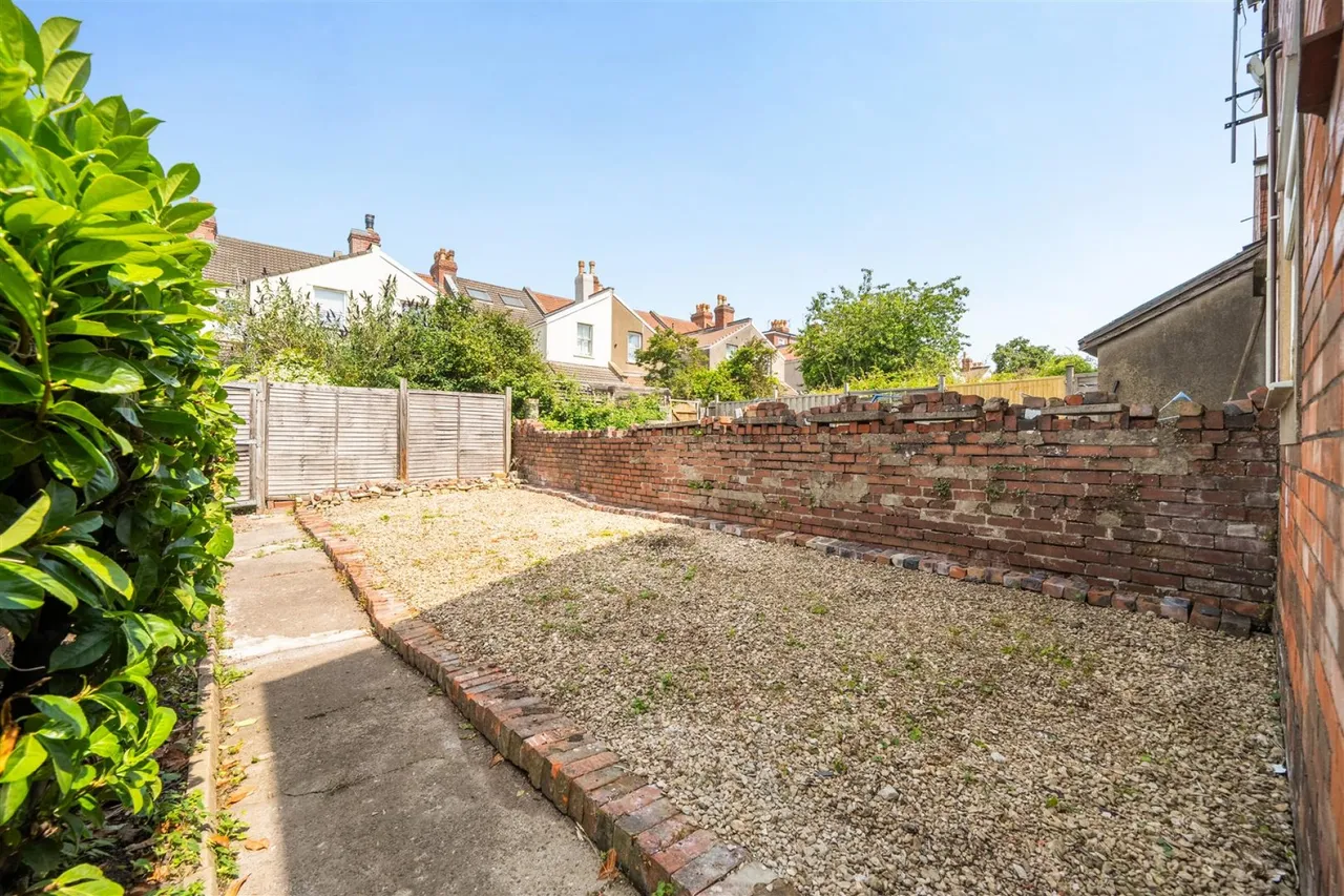 Hengrove Road, Knowle, BS4, photo 3