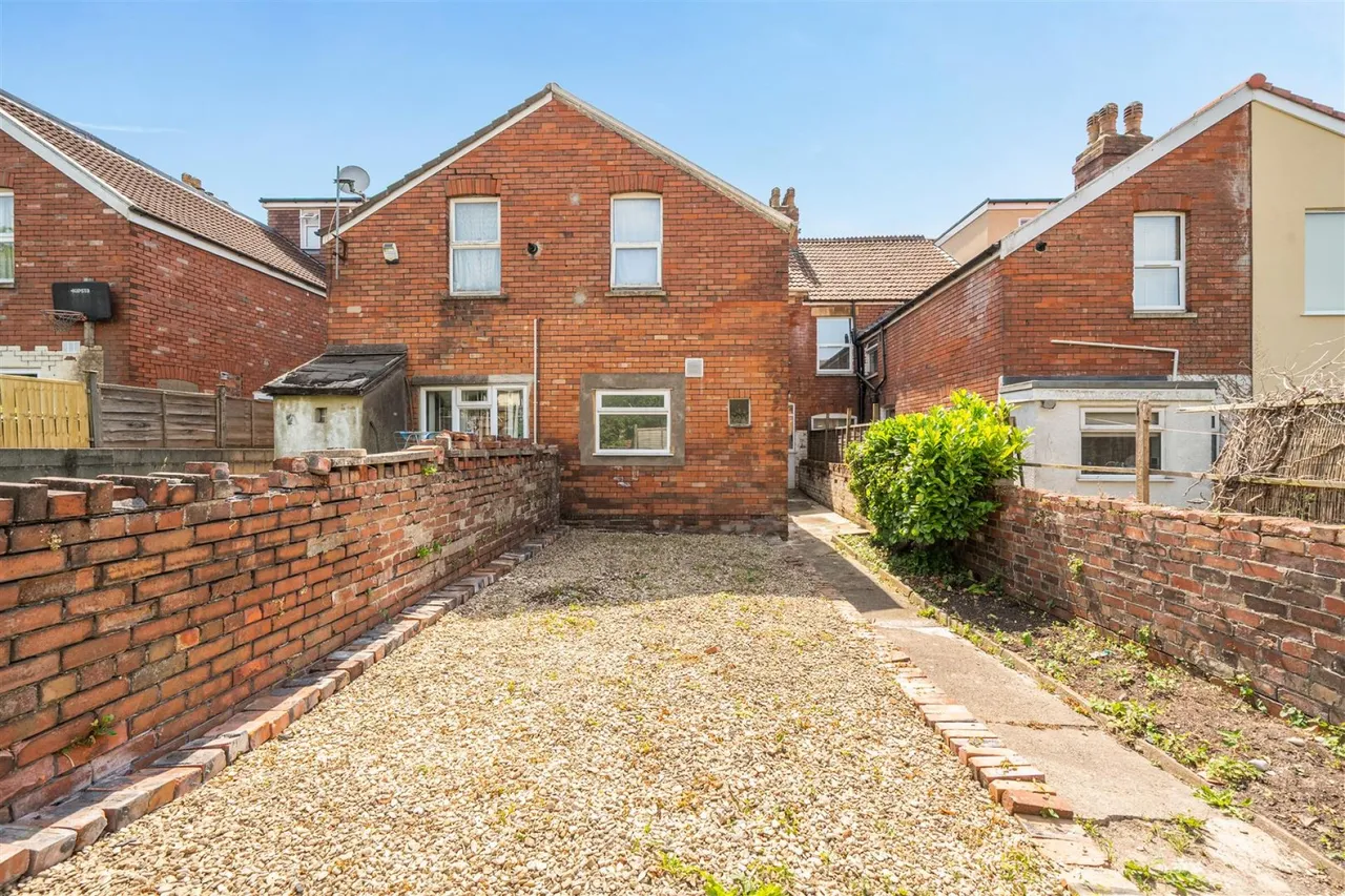 Hengrove Road, Knowle, BS4, photo 15