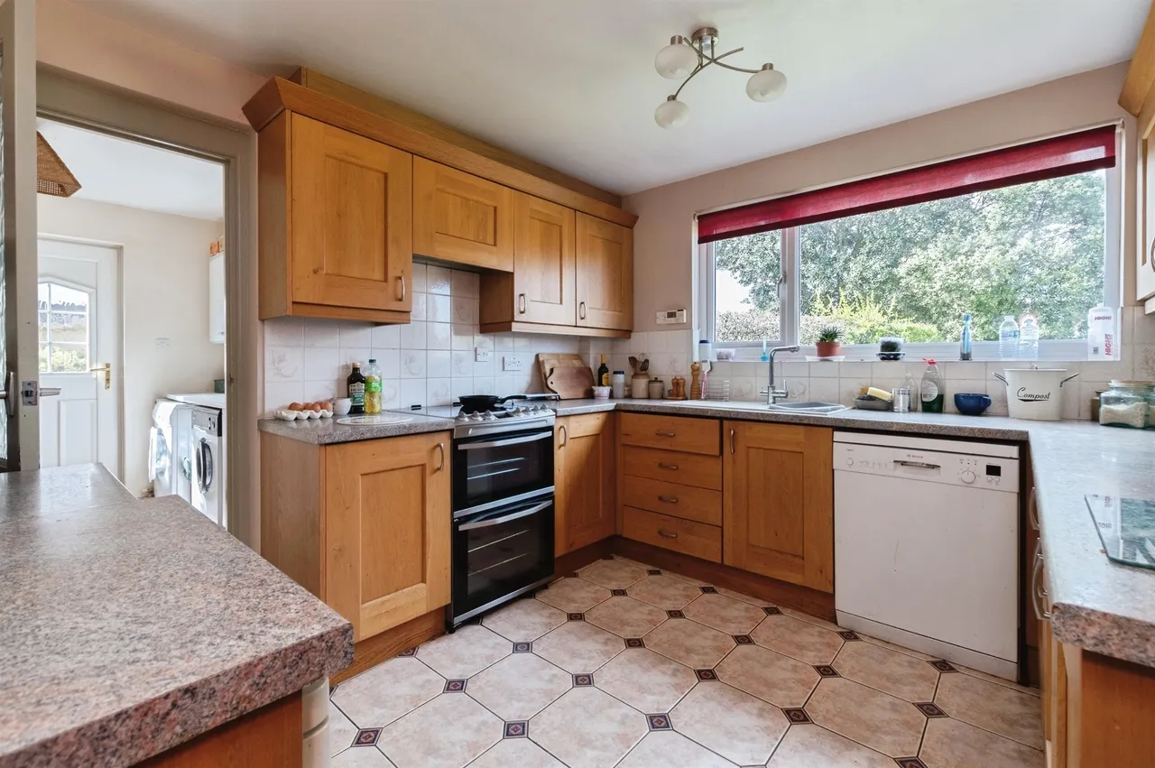 The Ridge, Woodfalls, Salisbury, photo 7