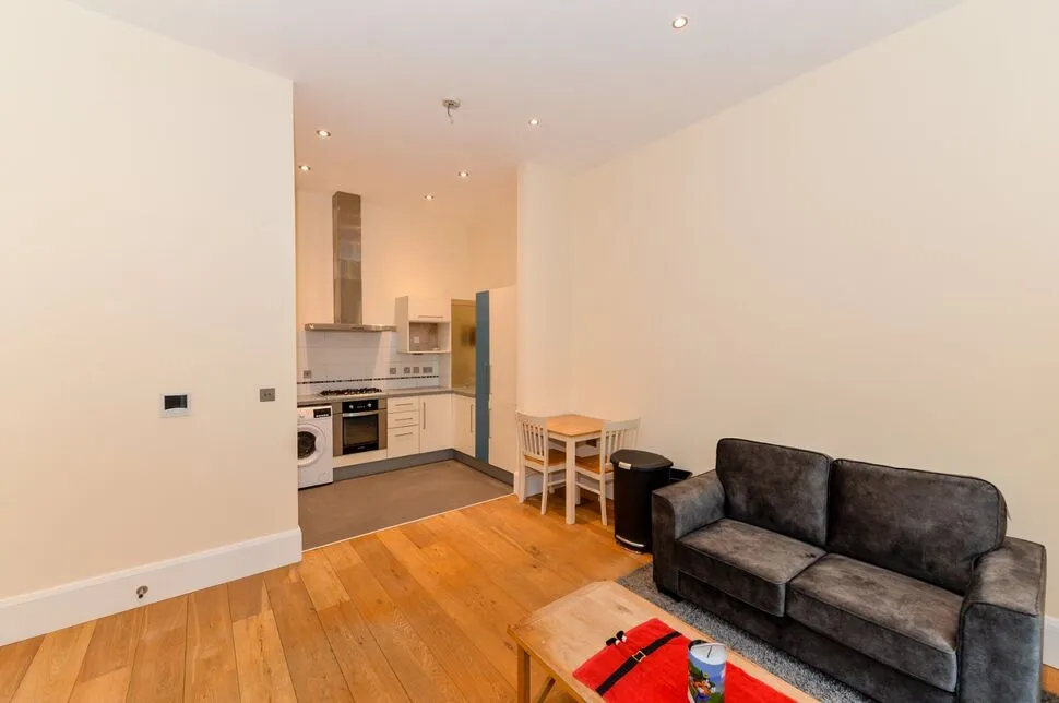 Ormeau Road, Belfast, BT7, photo 8