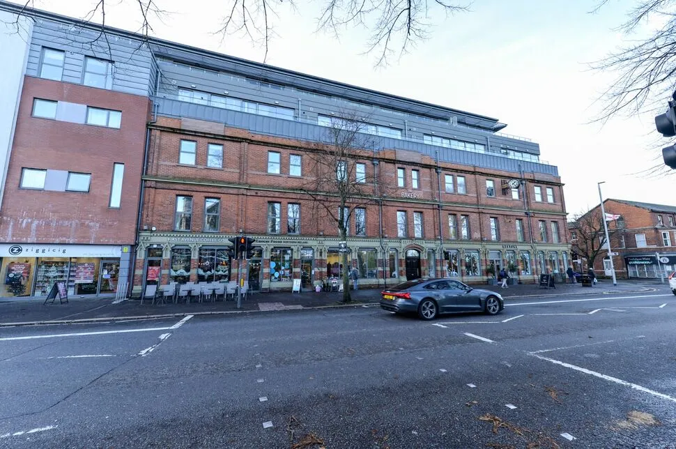 1 bed flat to rent — Ormeau Road, Belfast, BT7