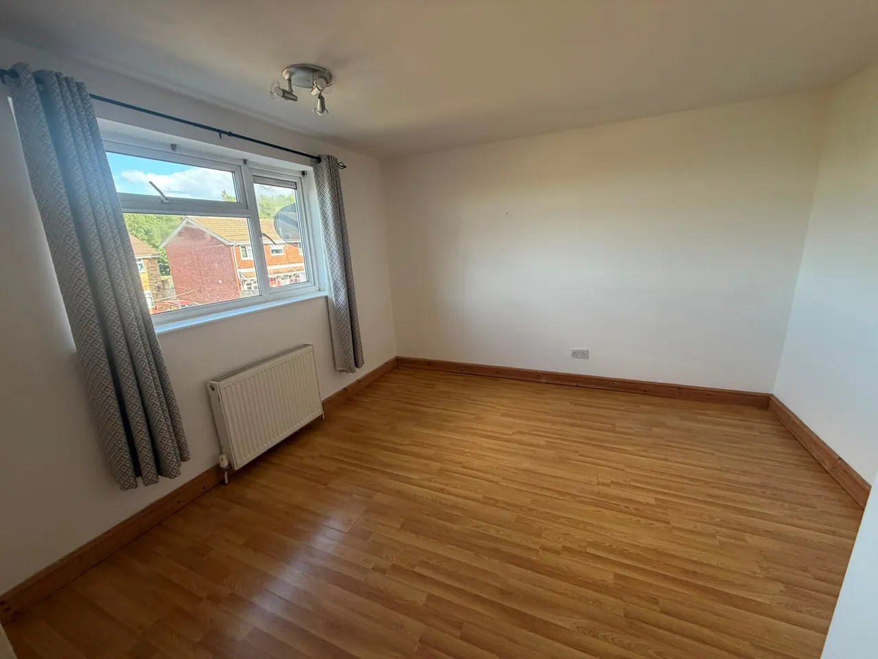 Bolton Street, Denaby Main, DN12, photo 5
