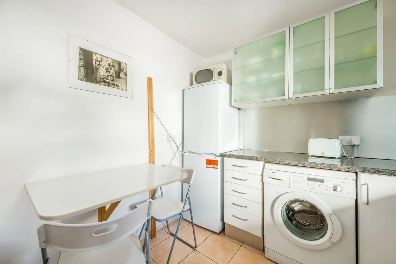 54 Lowerwood Court, 351 Westbourne Park Road, London, photo 5