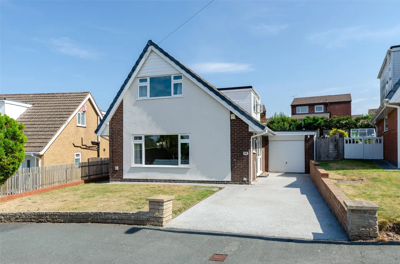4 bed house for sale, Birkdale Avenue, Colwyn Bay, LL29