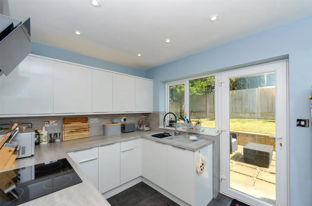 Birkdale Avenue, Colwyn Bay, LL29, photo 4