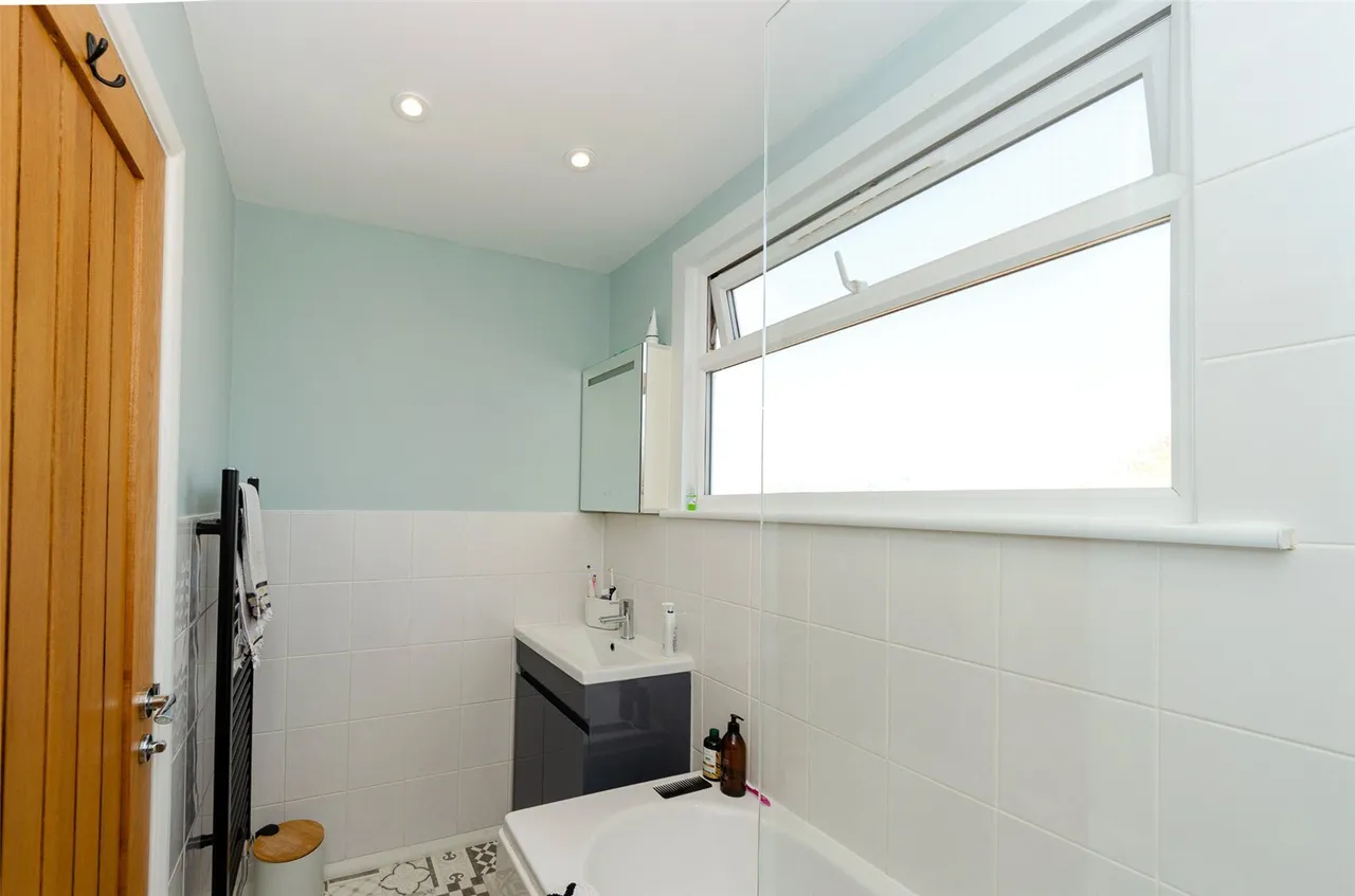 Birkdale Avenue, Colwyn Bay, LL29, photo 11