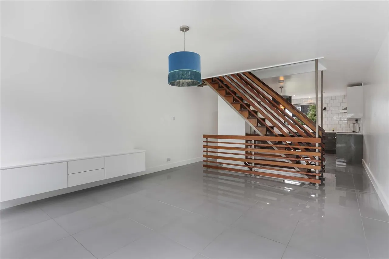 Bankside Close, Carshalton, SM5, photo 10