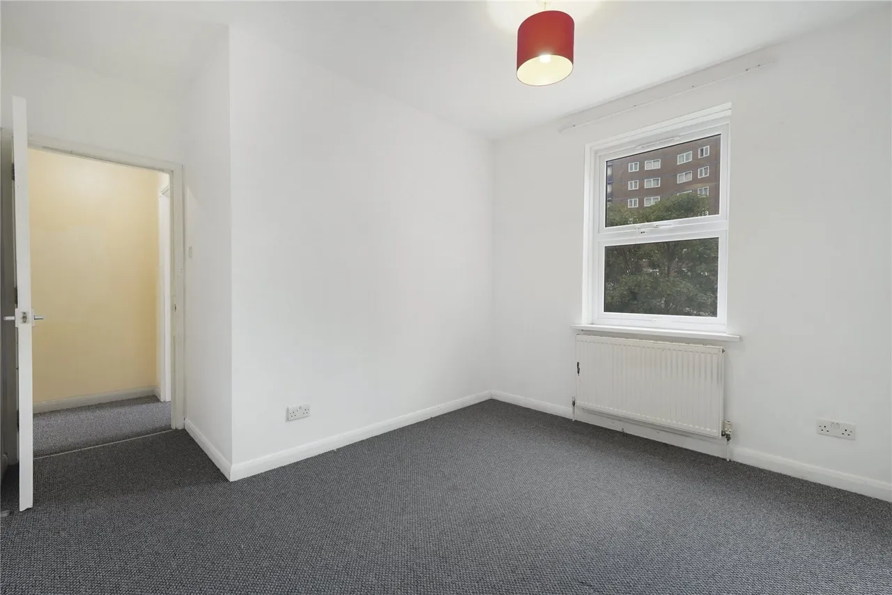 Redclyffe Road, East Ham, London, E6, photo 10