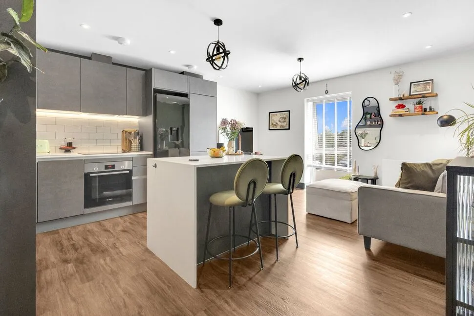 2 bed flat for sale, Spindle Close, Hawkinge, CT18