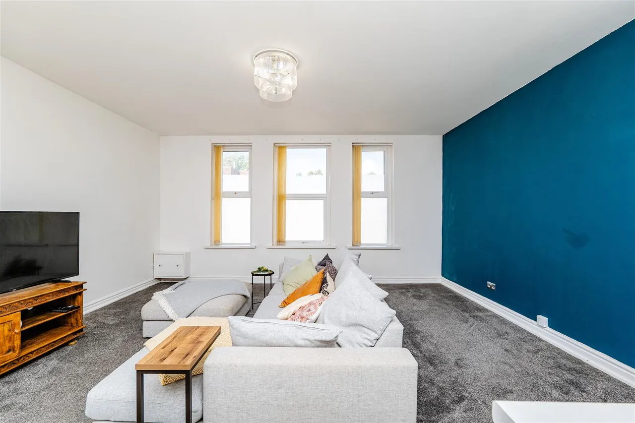 Holton Road, Barry, CF63 4HL, photo 8