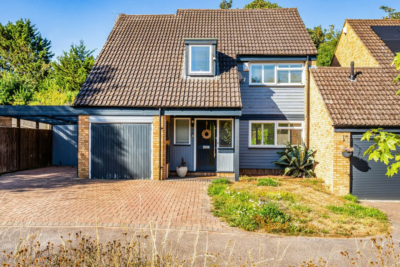 4 bed house for sale, Marshall Close, Purley on Thames, RG8