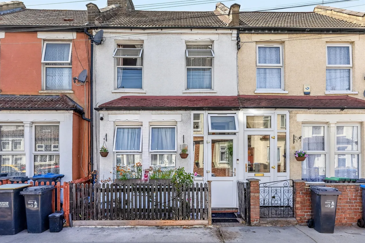 2 bed house for sale, Priory Road, Croydon, CR0
