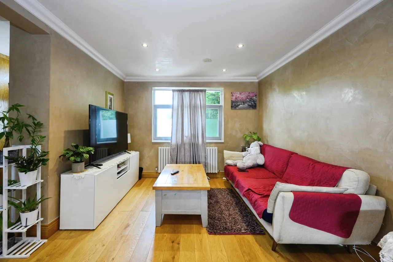 Upper Fairfield Road, Leatherhead, KT22, photo 4