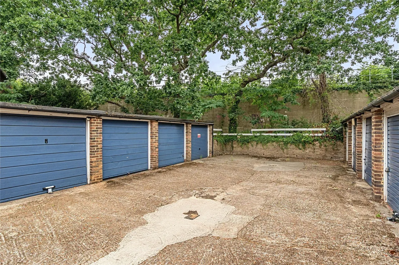 Embassy Gardens, Beckenham, BR3, photo 14