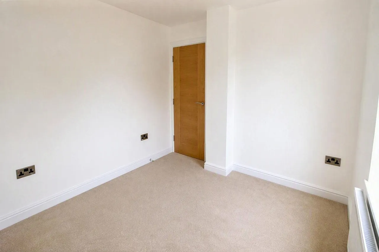 Midland Way, Thornbury, photo 9