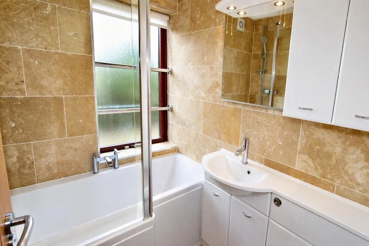 Midland Way, Thornbury, photo 7