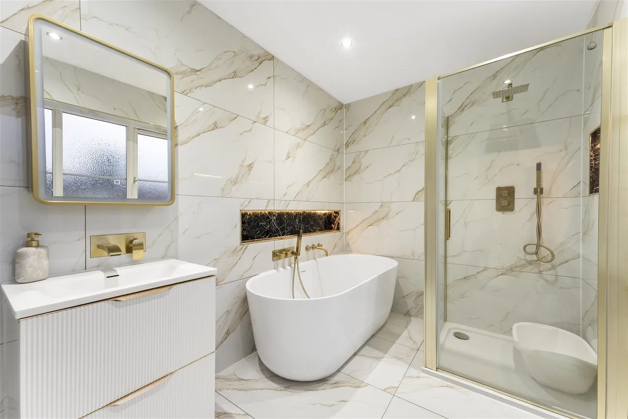 Amberside Close, Isleworth, photo 14