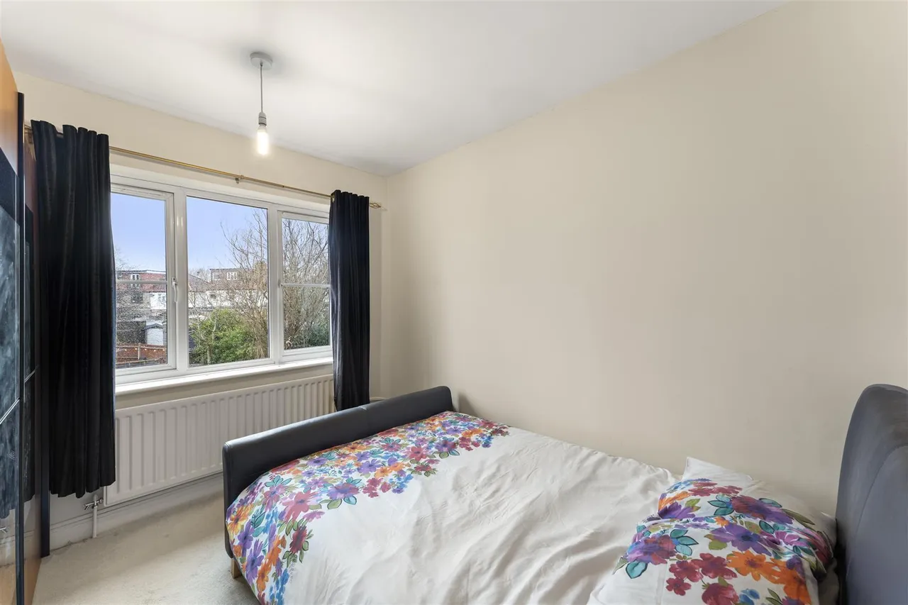 Amberside Close, Isleworth, photo 11