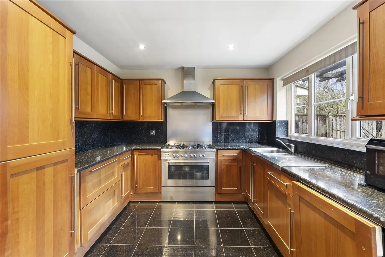 Amberside Close, Isleworth, photo 6