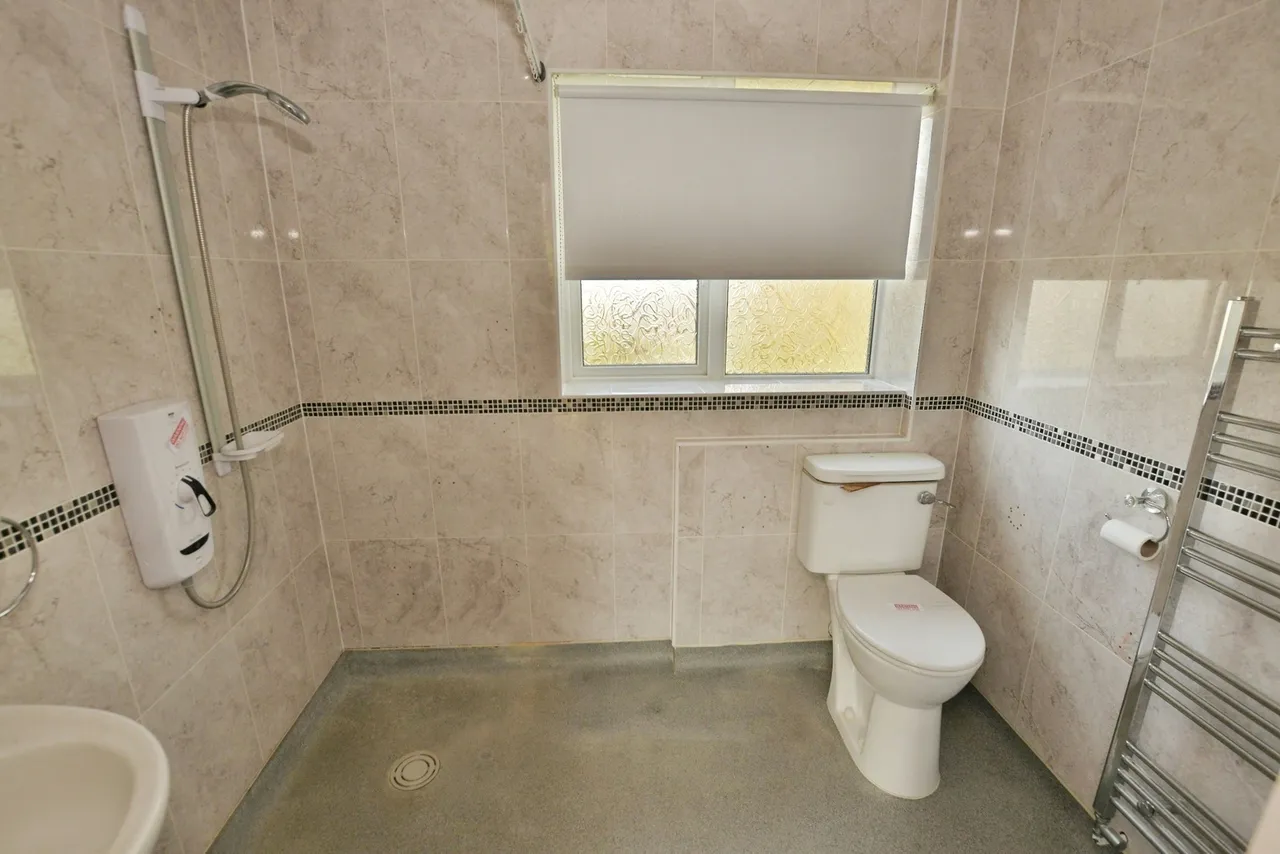 Bybrook Road, Kennington, TN24, photo 11