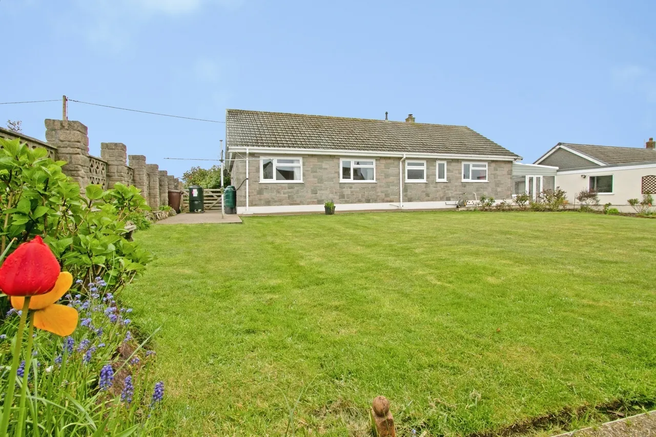 Highfield Road, Mount Hawke, TR4, photo 16
