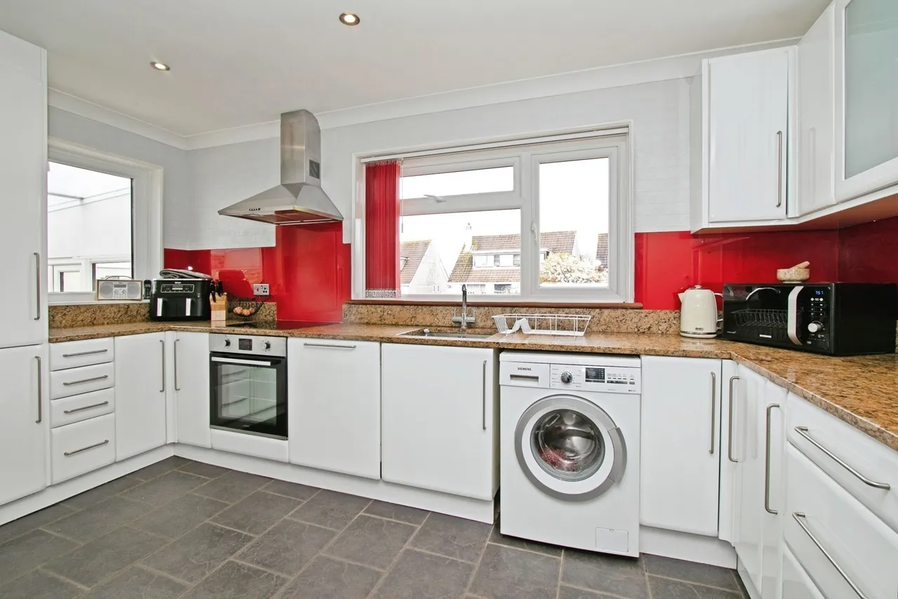Highfield Road, Mount Hawke, TR4, photo 2