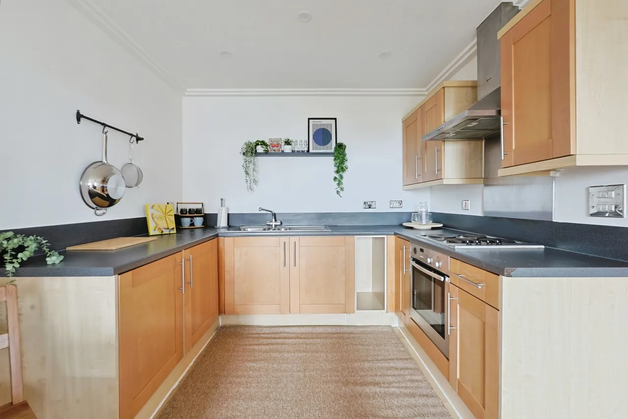 Victoria Road, Acton, W3, photo 11