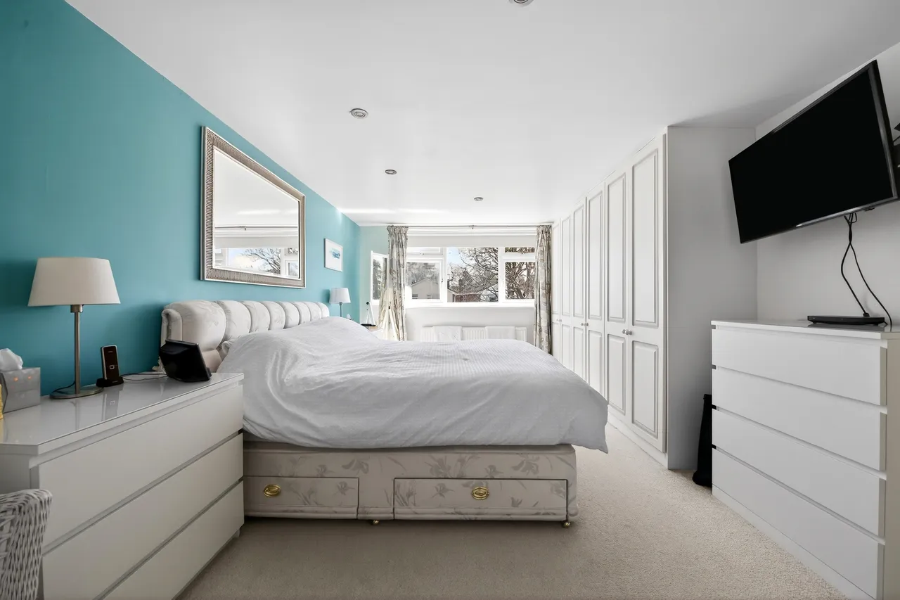 Grangewood, Potters Bar, EN6, photo 17