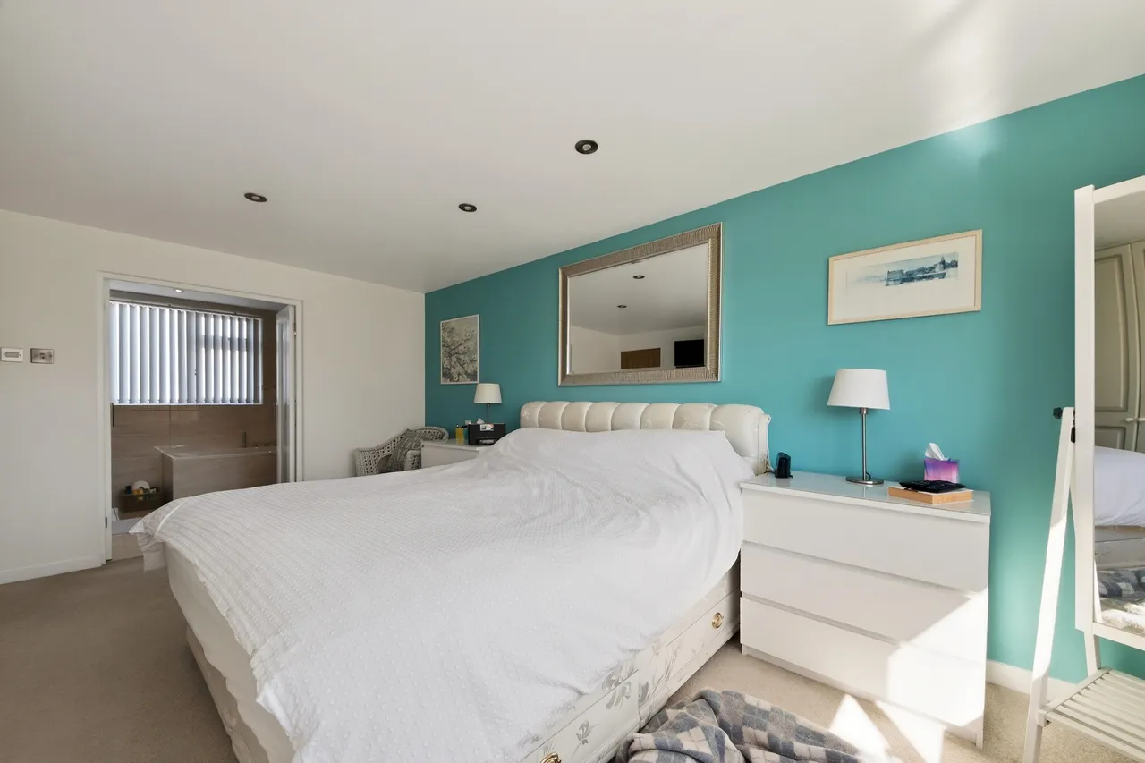 Grangewood, Potters Bar, EN6, photo 18