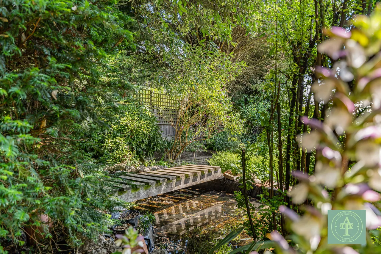 Powys Lane, Southgate, London, N14, photo 51