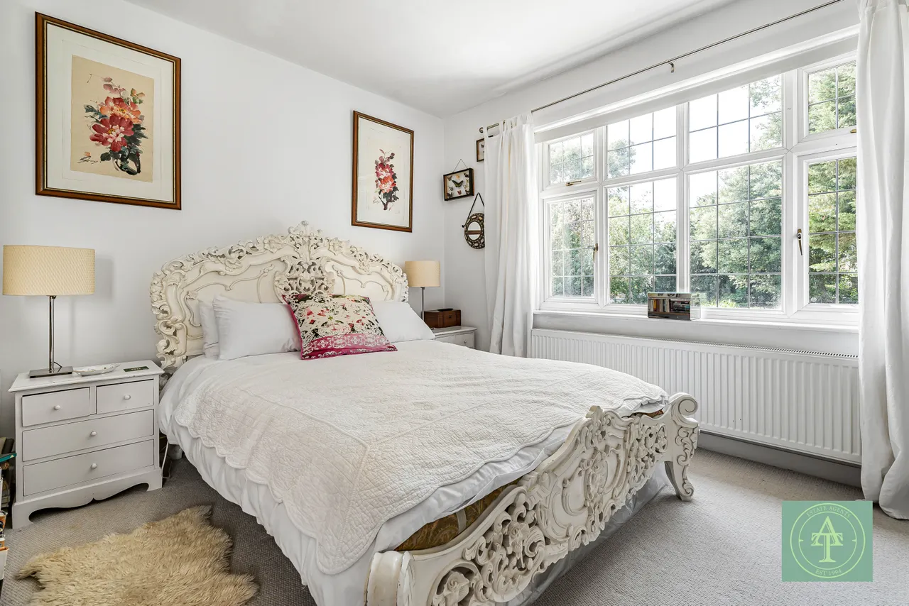 Powys Lane, Southgate, London, N14, photo 38