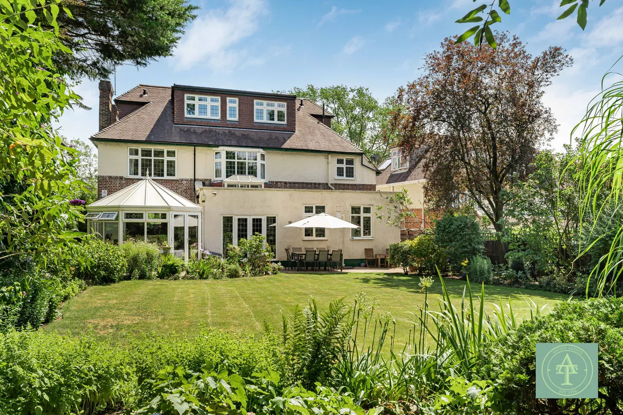 Powys Lane, Southgate, London, N14, photo 55
