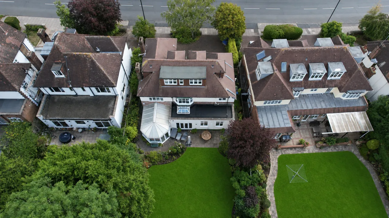 Powys Lane, Southgate, London, N14, photo 57