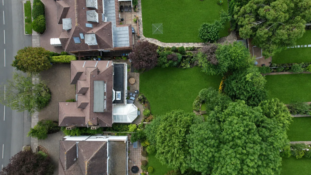 Powys Lane, Southgate, London, N14, photo 59