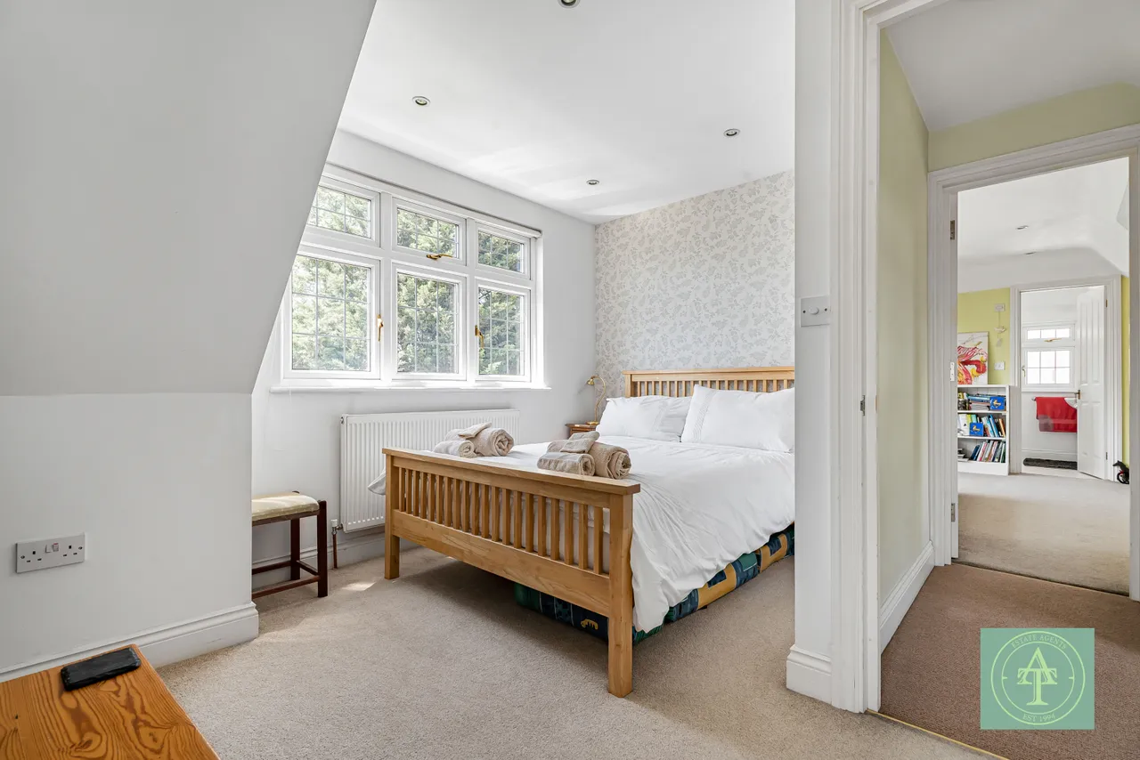 Powys Lane, Southgate, London, N14, photo 41