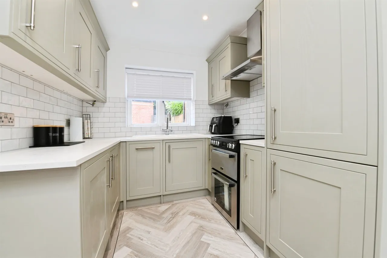 2 bed house for sale, Attwell Mews, Benfleet, SS7