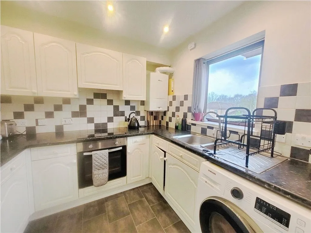 Trumpsgreen Road, Virginia Water, GU25, photo 3