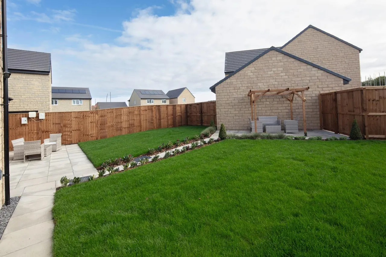 Collier Gardens, Houghton Le Spring, DH4, photo 64