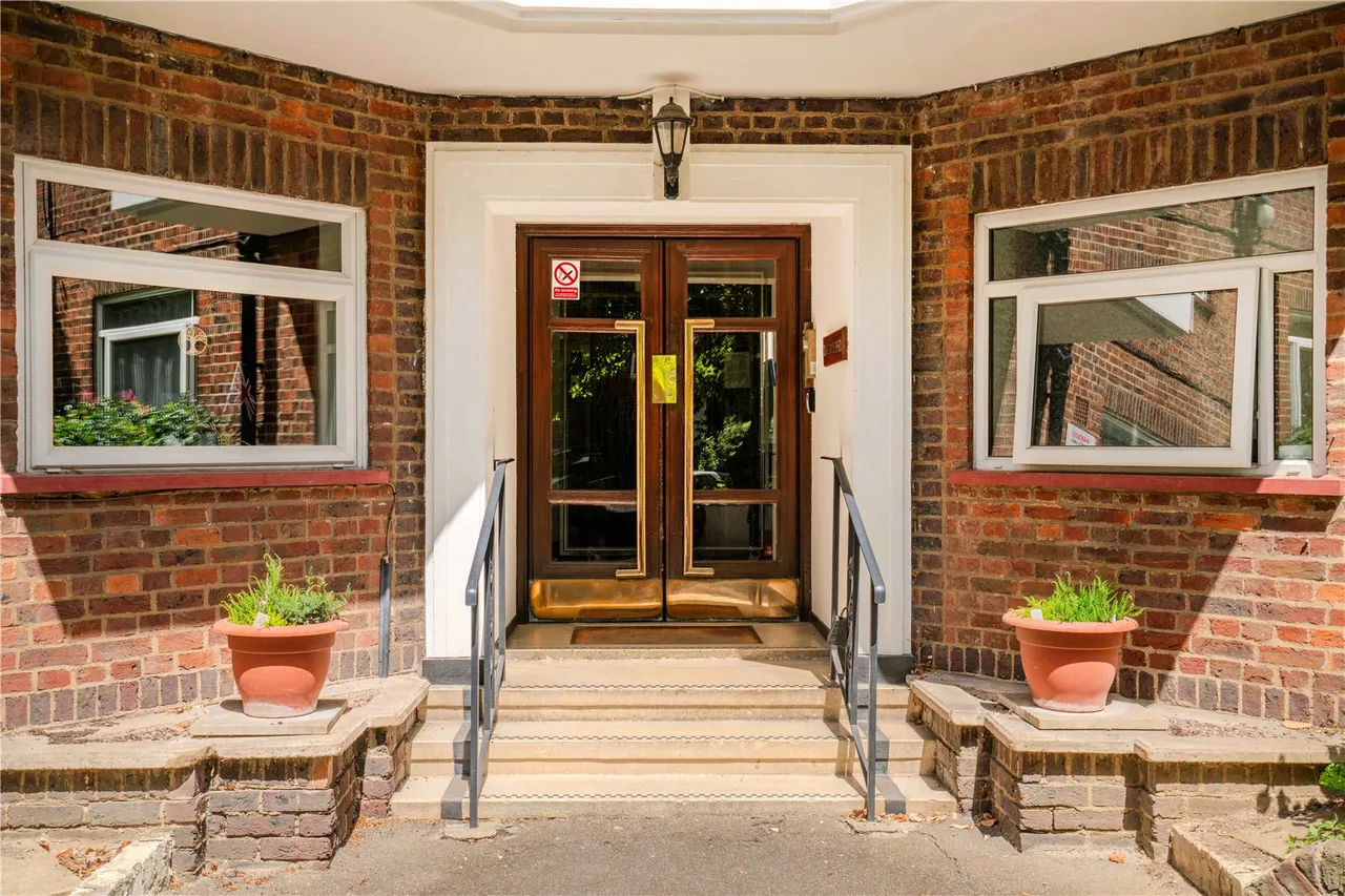 Kingston Hill, Kingston upon Thames, KT2, photo 2