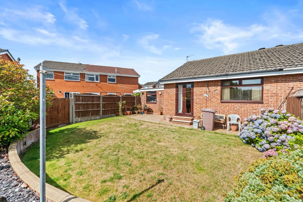 Coldstone Drive, Ashton-In-Makerfield, Wigan, WN4 0RW, photo 11